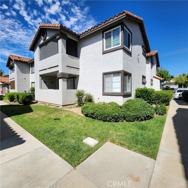 Property photo of 16377 Lakeshore DR