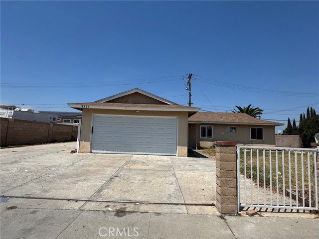 Property photo of 8961 Emerald AV