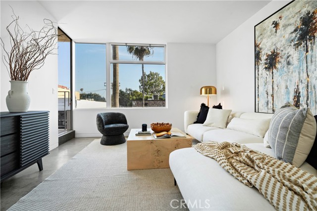 Property photo of 1121 Abbot Kinney BL