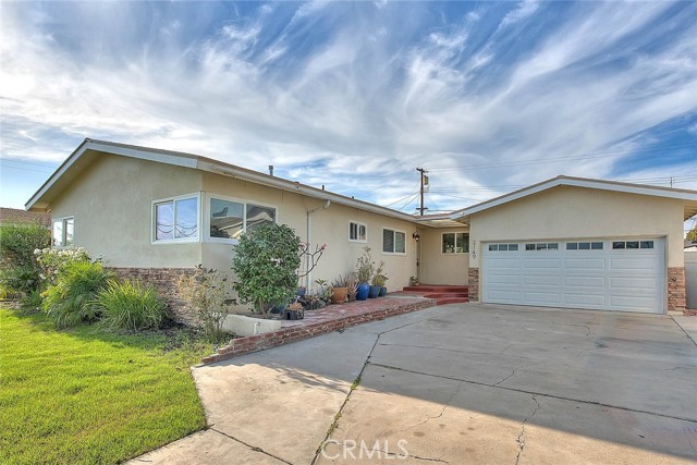 Property photo of 2149 W Cris AV