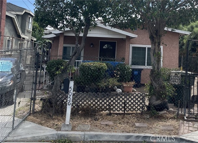 Property photo of 106 W 106th