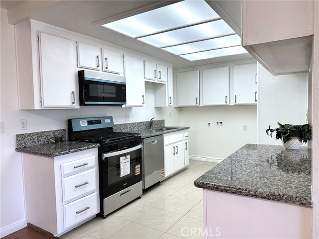 Property photo of 16970 Marygold AV