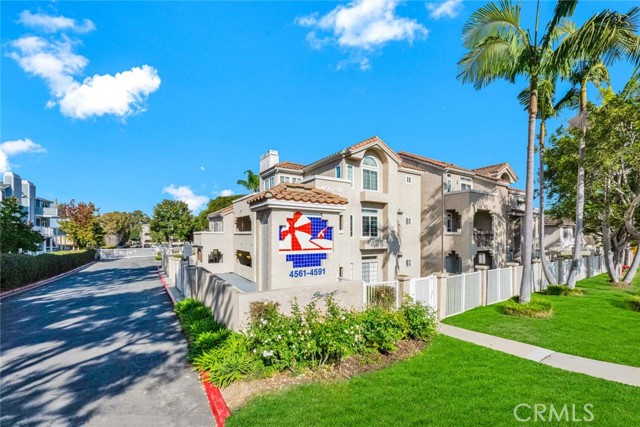 Property photo of 4561 Warner