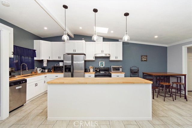 Property photo of 8197 Helena AV