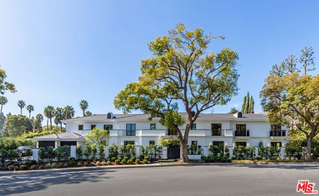 Property photo of 927 N Whittier DR