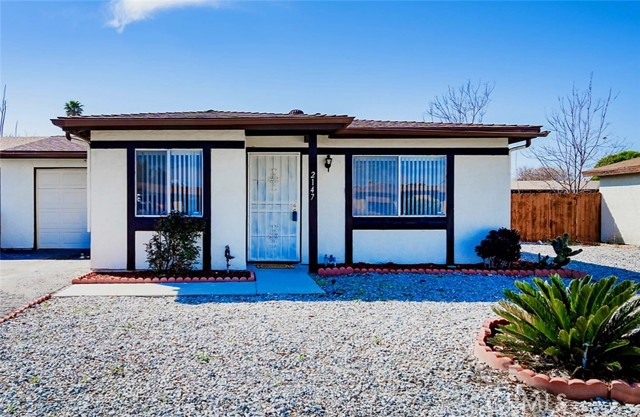 Property photo of 2147 W Oakland AV