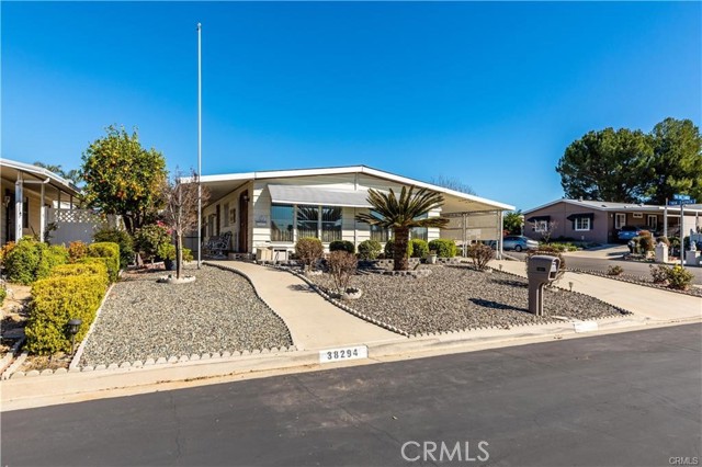 Property photo of 38294 Via Del Largo