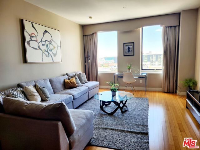 Property photo of 3810 Wilshire BL