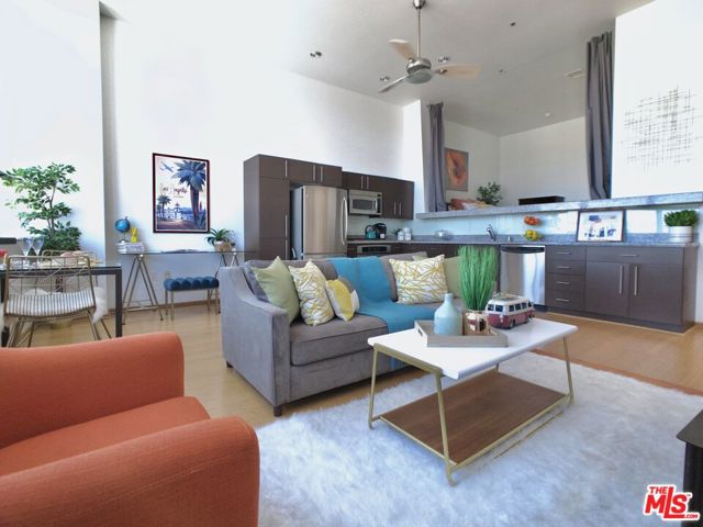 Property photo of 1100 Wilshire BL