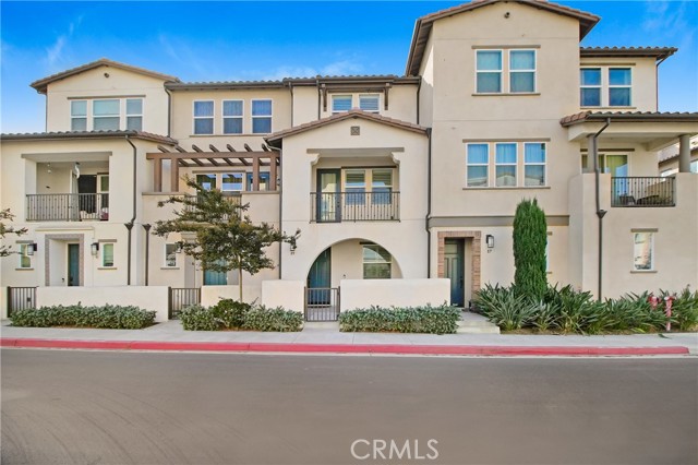 Property photo of 547 W Foothill BL