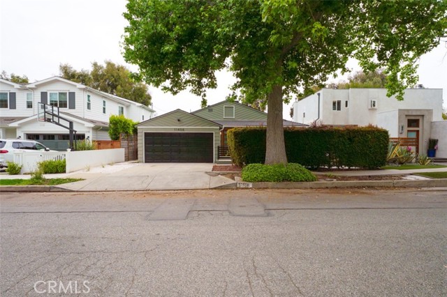 Property photo of 11408 Waterford ST