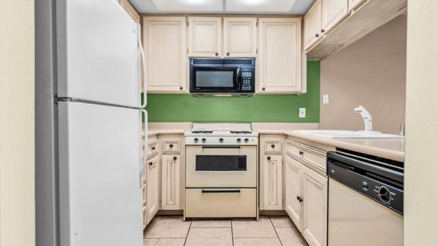 Property photo of 44 Lakeview Circle