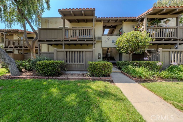 Property photo of 1345 Cabrillo Park DR