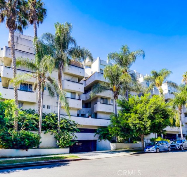 Property photo of 525 S Berendo ST