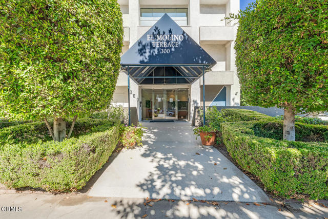 Property photo of 300 N El Molino AV