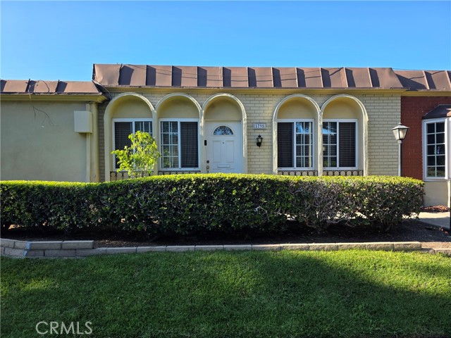 Property photo of 1795 West Glenoaks Avenue