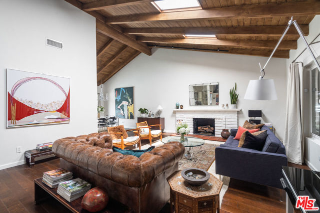 Property photo of 5481 Katherine AV