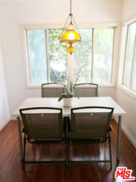 Property photo of 4226 Redwood AV