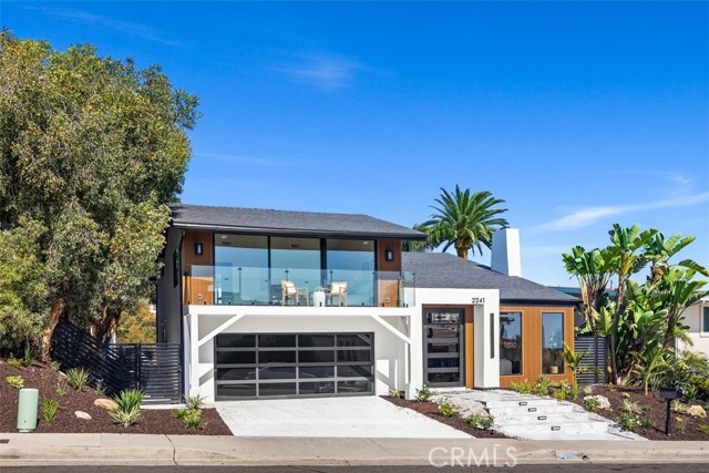 Photo of 2241 Avenida Salvador
