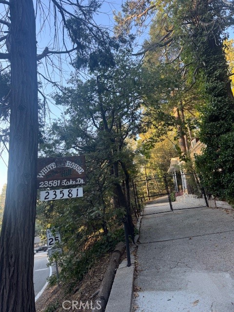 Property photo of 23581 Lake DR