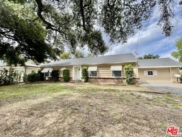 Property photo of 6817 Sultana AV