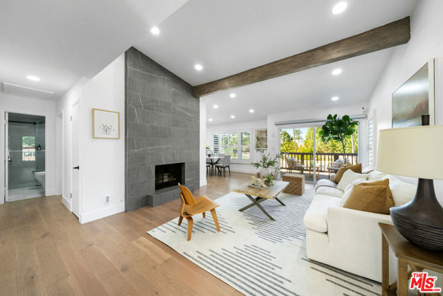 Property photo of 2 Sycamore LN