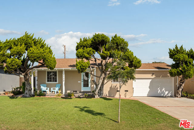 Property photo of 8734 Airlane AV