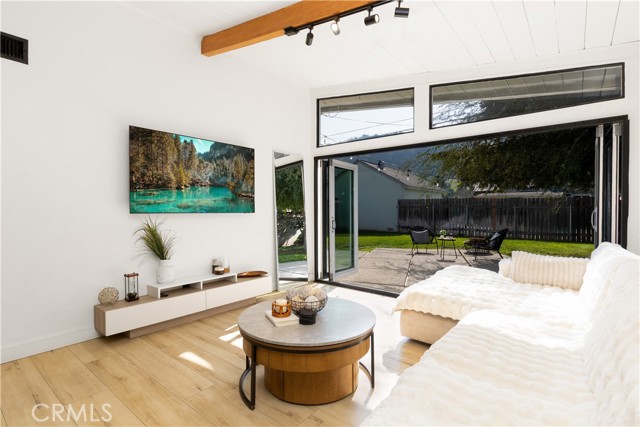 Property photo of 1908 W 9th