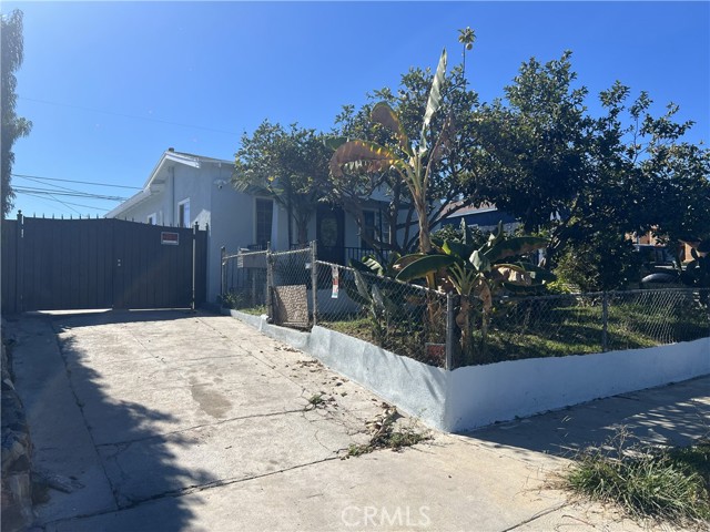 Property photo of 1612 W 71st