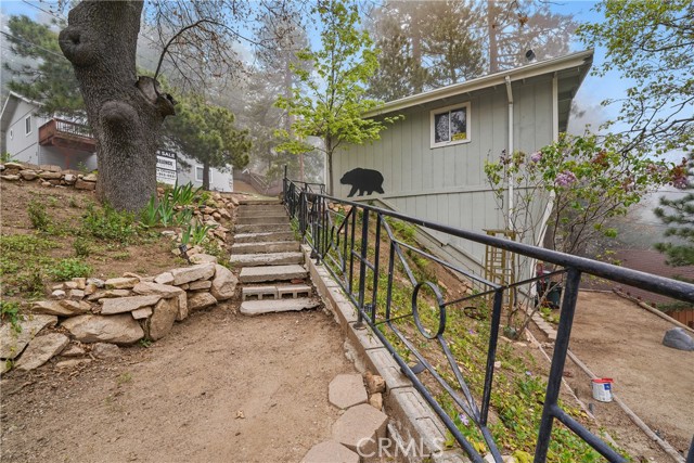 Property photo of 30919 Valley Oak