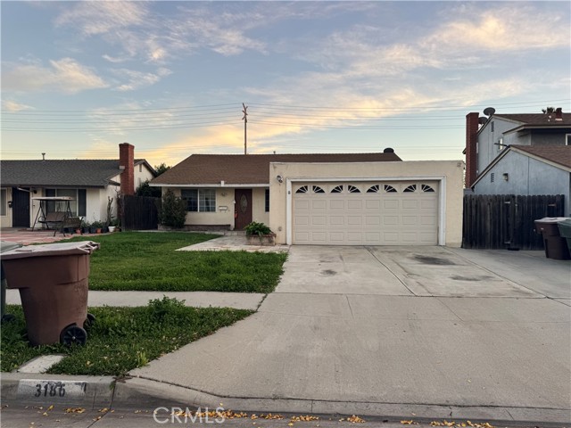 Property photo of 3186 E Radcliffe AV