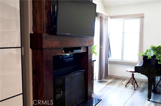 Property photo of 1100 Newport AV