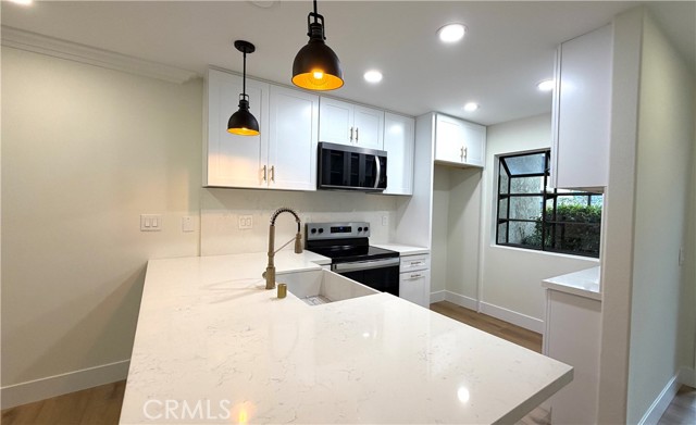 Property photo of 196 Pineview