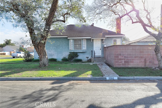 Property photo of 2010 N Lakewood BL