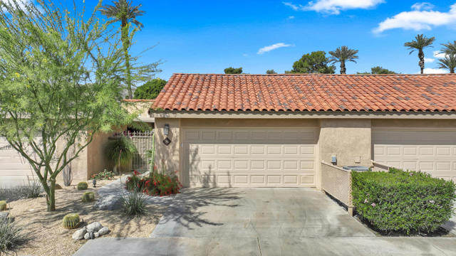 Property photo of 76 La Ronda DR