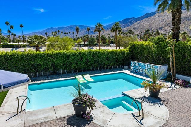 Property photo of 830 N Riverside DR
