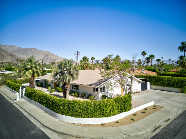 Property photo of 1190 E Buena Vista DR