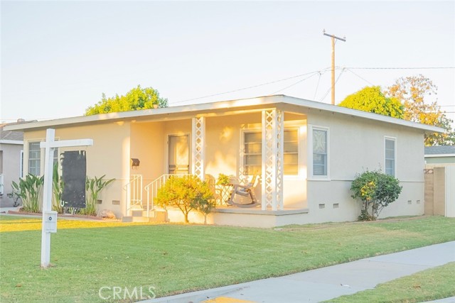 Property photo of 400 N Lee AV
