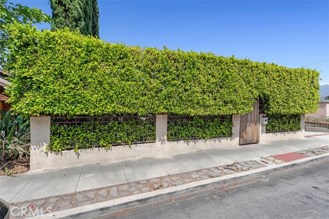 Property photo of 10447 Helendale AV