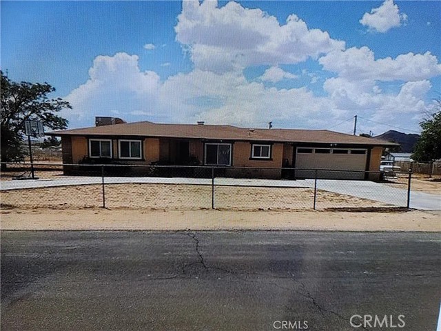 Property photo of 15420 Apache RD