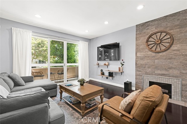 Property photo of 11225 Peach Grove ST