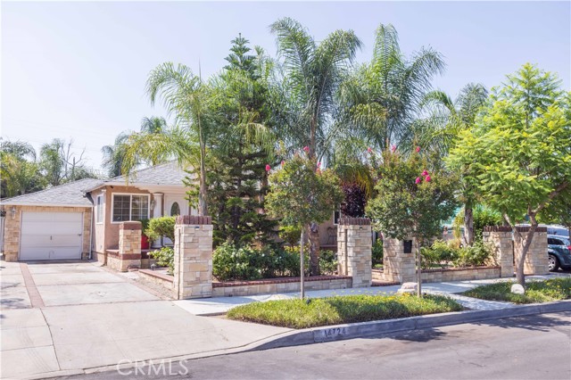 Property photo of 14724 Maclay ST