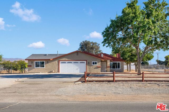 Property photo of 22113 Sioux RD