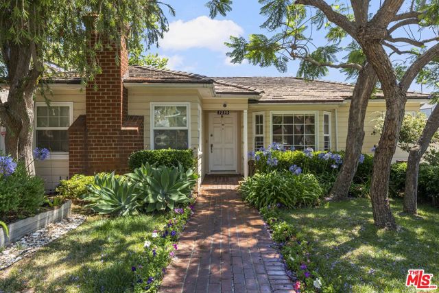 Property photo of 3230 Kelton AV