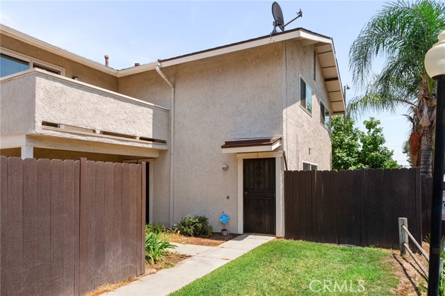 Property photo of 3074 Gladstone ST