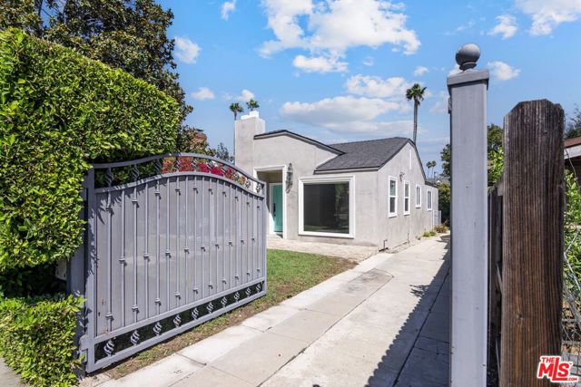 Property photo of 1620 N Stanley AV