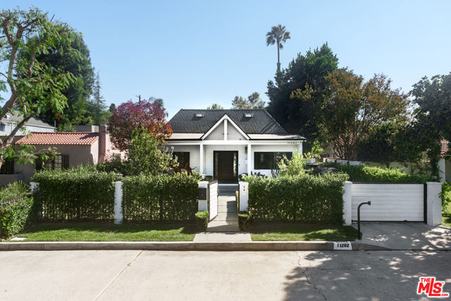 Property photo of 11202 Kling ST