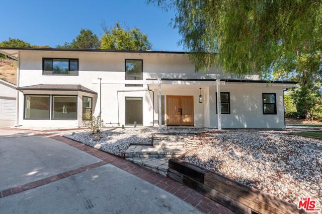 Property photo of 23201 Oxnard ST