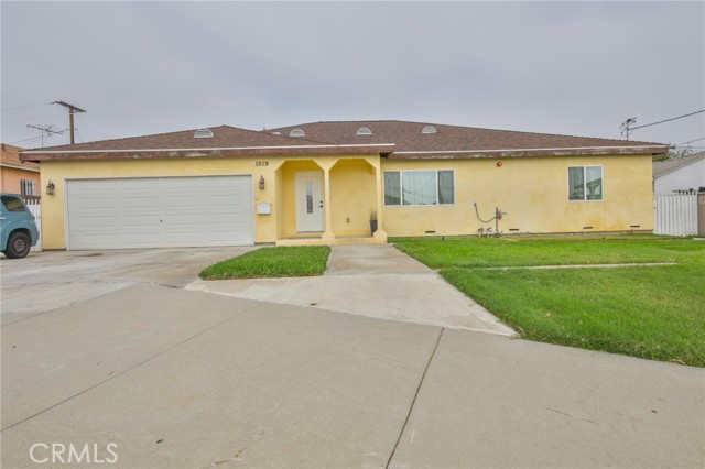 Property photo of 1019 W Arbutus