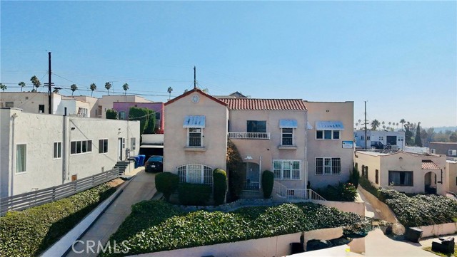 Property photo of 2116 S Palm Grove Ave